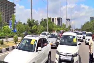 Massive police restrictions on the car rally of IT employees in support of Chandrababu