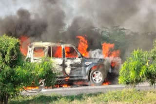 car catches Fire in Sirohi