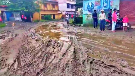 people-facing-problems-delay-road-construction-work-ramgarh-district