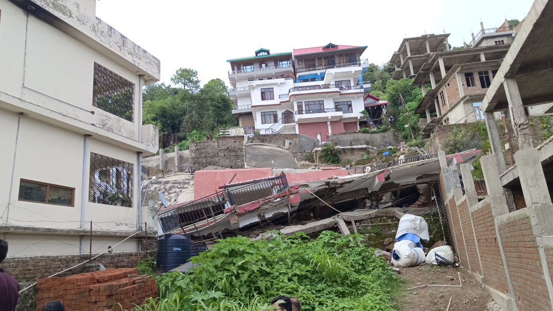 Damage to houses in Solan