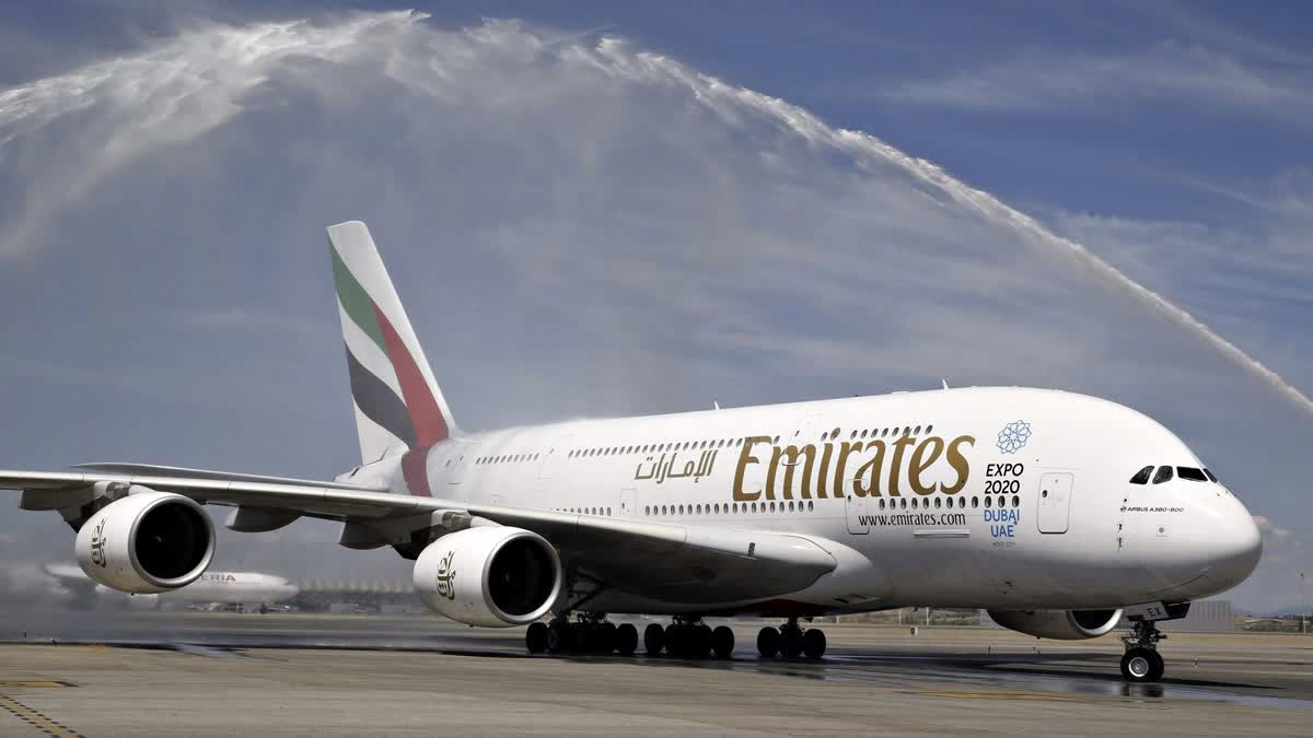 ചെന്നൈ ദുബായ് എമിറേറ്റ്‌സ് വിമാനം  SMOKE DETECTED IN EMIRATES FLIGHT  എമിറേറ്റ്സ് വിമാനത്തില്‍ പുക  CHENNAI AIRPORT