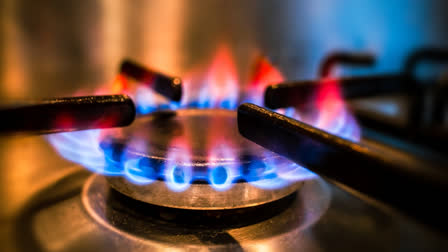 Cooking on gas stove could be impacting your health and climate