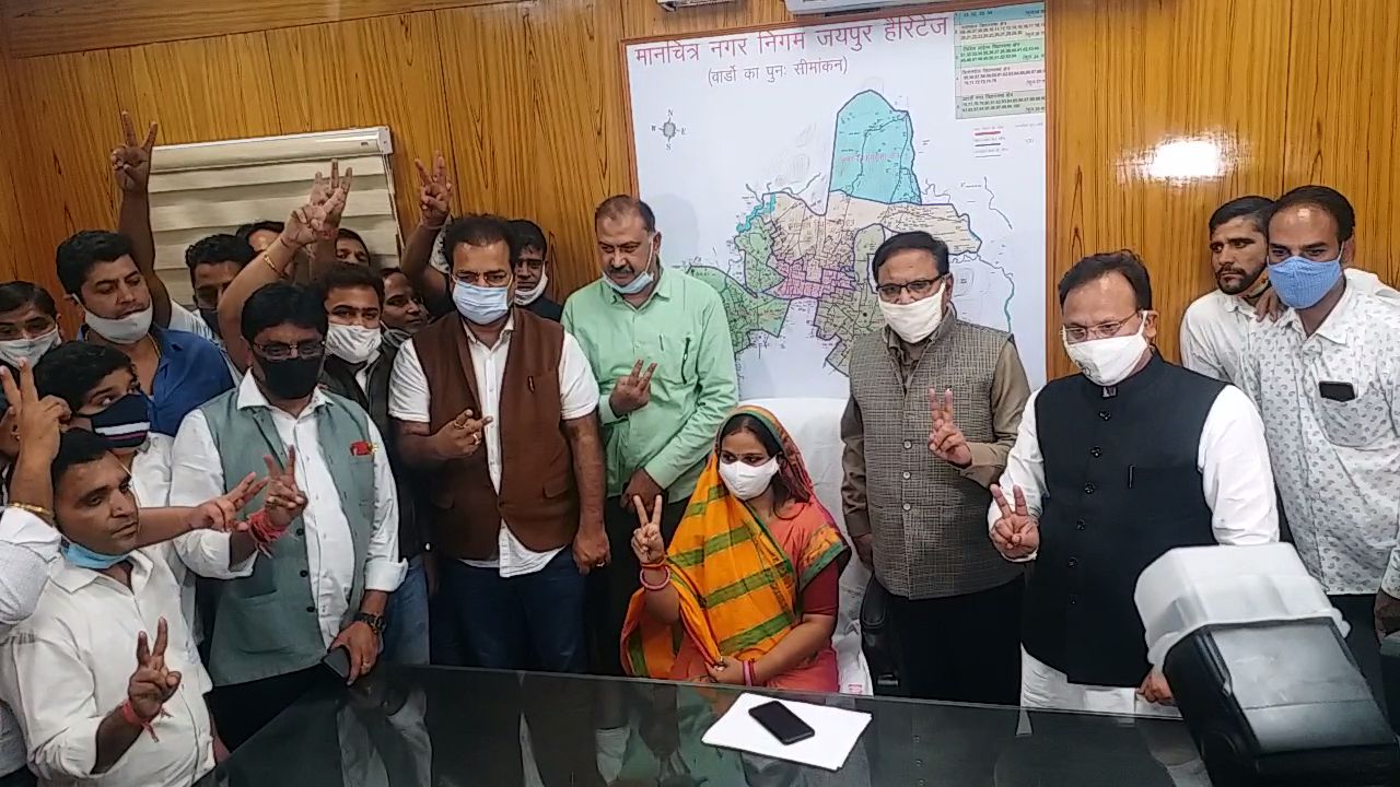 Kusum Yadav Took Charge Of Mayor