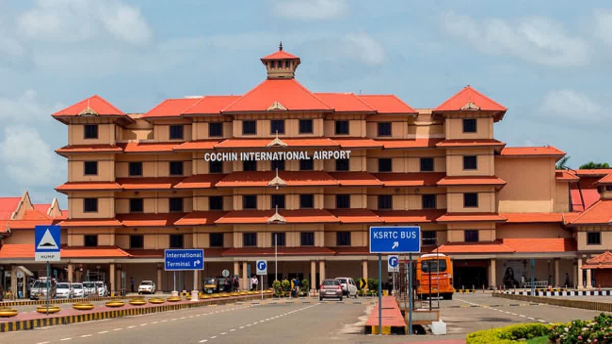 Hoax Bomb Threat At Kochi Airport  വ്യാജ ബോംബ് ഭീഷണി  കൊച്ചി വിമാനത്താവളത്തില്‍ യുവാവ് അറസ്റ്റില്‍  ബോംബ് ഭീഷണി  Kochi International Airport Bomb Threat  Kochi International Airport