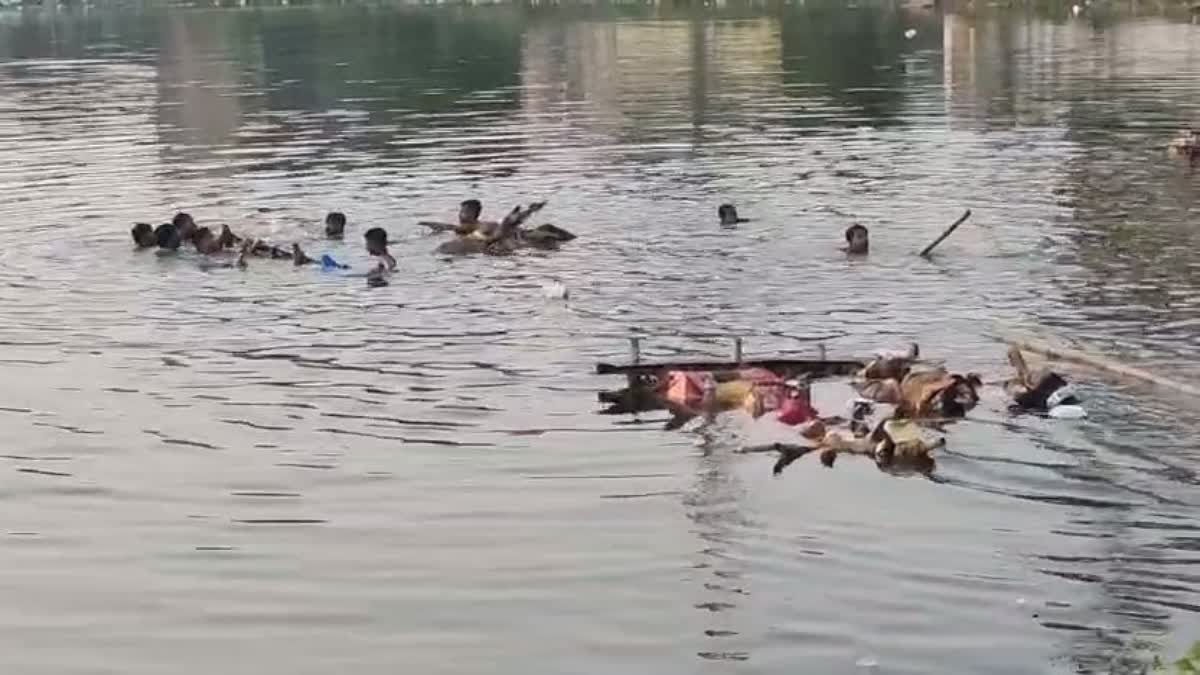 Youth dies due to drowning in pond during idol immersion in Pakur