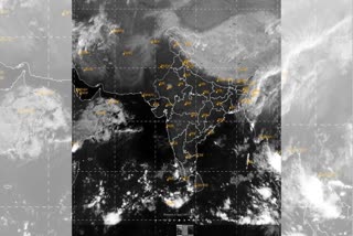 Cyclone Hamoon makes landfall in coastal Bangladesh