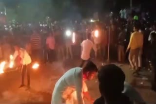 youth burnt in fire in raisen