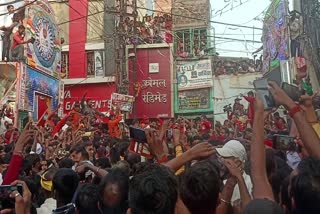 लखीसराय में दुर्गा विसर्जन में उमड़ी भीड़