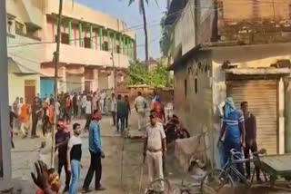 A stone pelting incident was reported during the Durga Puja idol immersion in the Begusarai district of Bihar on Wednesday. However, the situation was brought under control immediately by the police.