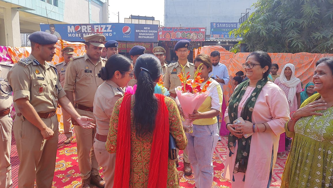 Pink booth opened under Safe City Project