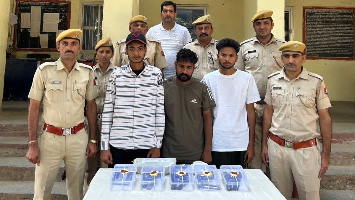 3 Arms Smugglers Arrested