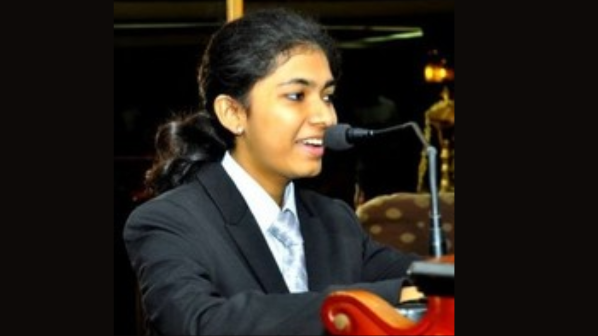 Meet  the world's youngest web designer and also the world's youngest CEO Srilakshmi Suresh