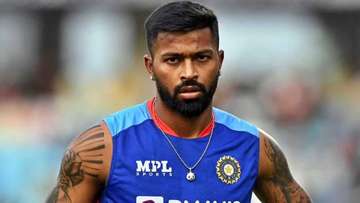 Hardik Pandya to quit Gujarat Titans  Mumbai Indians plans his return  Mumbai Indians  Indian cricketer Hardik Pandya  Indian Premier League  ಗುಜರಾತ್​ ಕ್ಯಾಪ್ಟನ್ಸಿ ಬಿಟ್ಟು ಮತ್ತೆ ಮುಂಬೈ  ಪಾಲಾಗ್ತಾರಾ ಹಾರ್ದಿಕ್ ಪಾಂಡ್ಯ​ ಐದು ಬಾರಿ ಐಪಿಎಲ್ ವಿಜೇತ ಮುಂಬೈ ಇಂಡಿಯನ್ಸ್  ಇಂಡಿಯನ್ ಪ್ರೀಮಿಯರ್ ಲೀಗ್  ಟೀಂ ಇಂಡಿಯಾ ಟಿ20 ನಾಯಕ  ನಾಯಕ ಹಾರ್ದಿಕ್ ಪಾಂಡ್ಯ  ಗುಜರಾತ್ ಟೈಟಾನ್ಸ್ ನಾಯಕತ್ವ  ಗುಜರಾತ್ ಟೈಟಾನ್ಸ್ ನಾಯಕತ್ವ