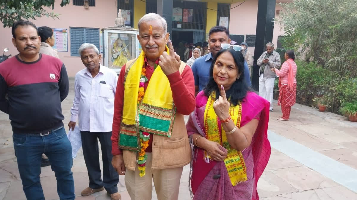 Dr Subhash Garg casts his vote in Bharatpur