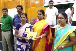 Minister Geetha Jeevan participates in the marriage financial assistance programme