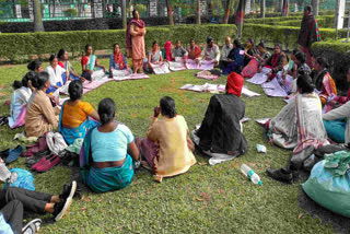 Jharkhand State School Rasoiya Association employees protest in Ranchi on December 3