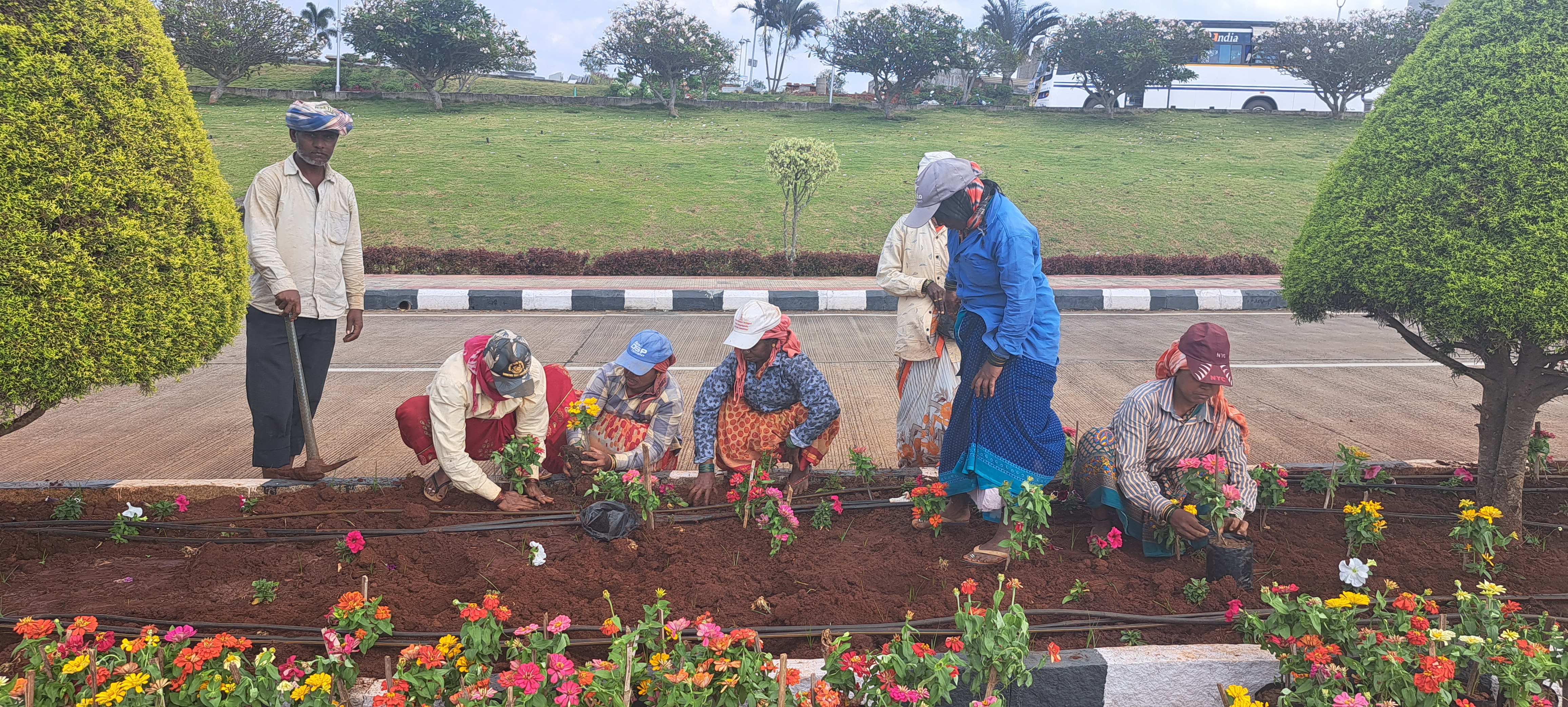 Preparation in  suvarna vidhana soudha  for winter session