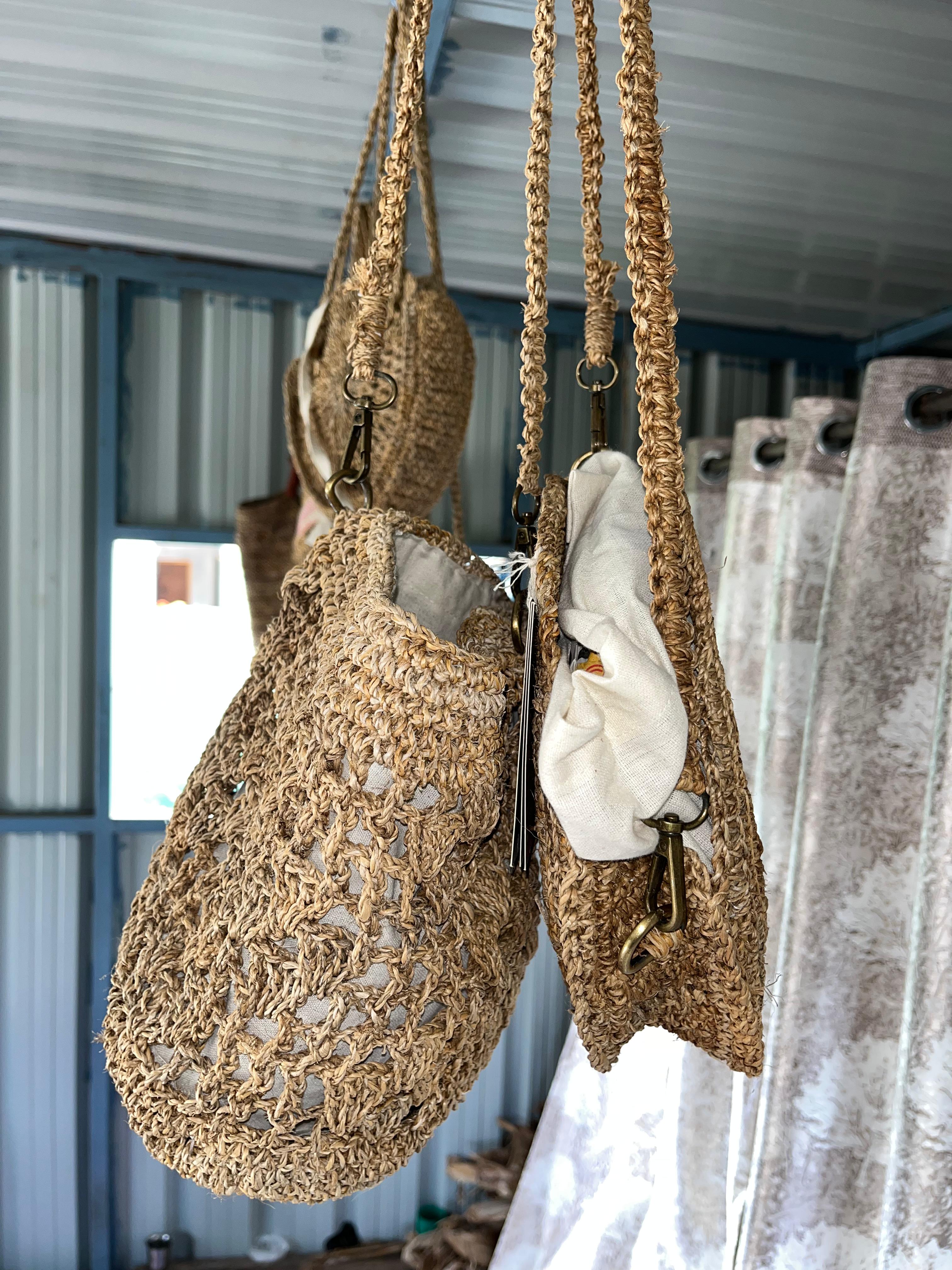 Group of women made things from banana fiber