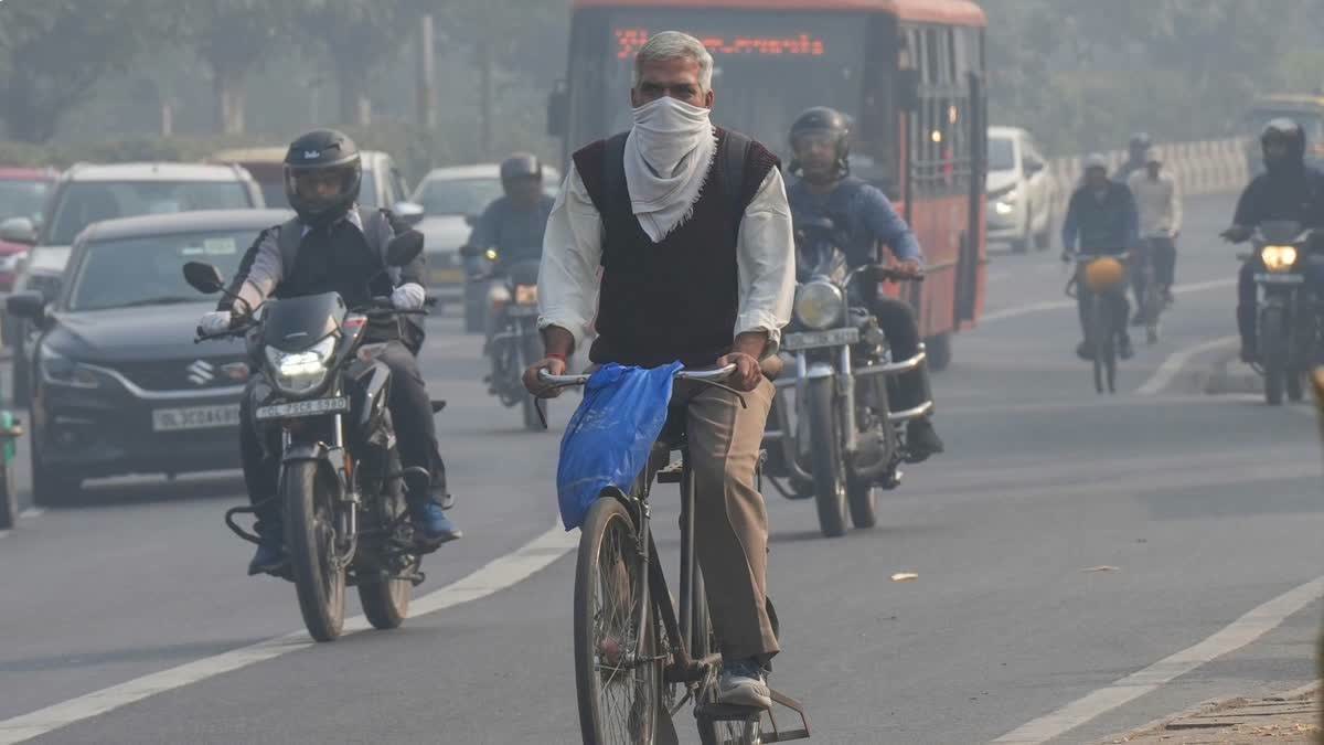 Delhi Air Pollution: AQI Improves To 'Poor' From 'Severe', Winds Offer City a Breather