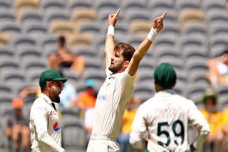 Pakistan will taken mighty Australian side in the Boxing Day Test match at the iconic Melbourne Cricket Ground (MCG) from Tuesday. An injury-hit Pakistan side would look to end their 15-match losing streak against Australia. Australia, on the other hand, would look to dominate the series and white wash Men in Green to achieve top spot in World Test Championship.