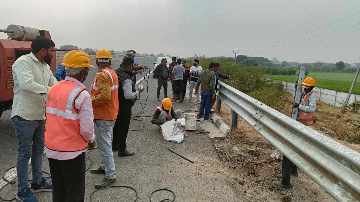 RATLAM NHAI CLOSED UNAUTHORIZED CUT