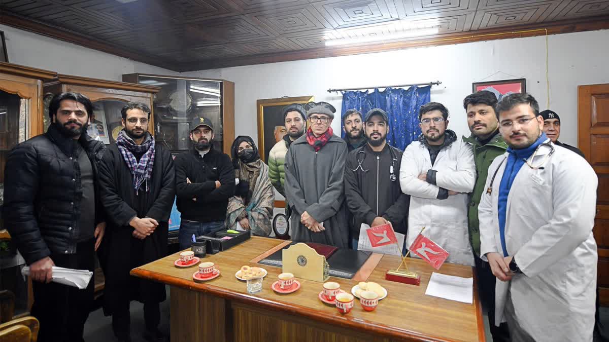 A delegation of medical students meet J&K CM Omar Abdullah amid anti-reservation protests