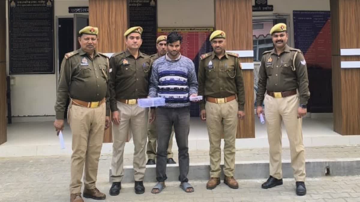 पुलिस गिरफ्त में आरोपी विपिन कुमार वर्मा