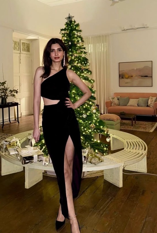 BOLLYWOOD CELEBRITIES CHRISTMAS