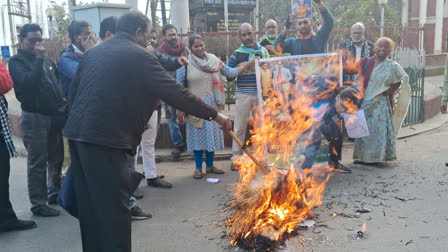 Burnt copies of Manusmriti in Ranchi