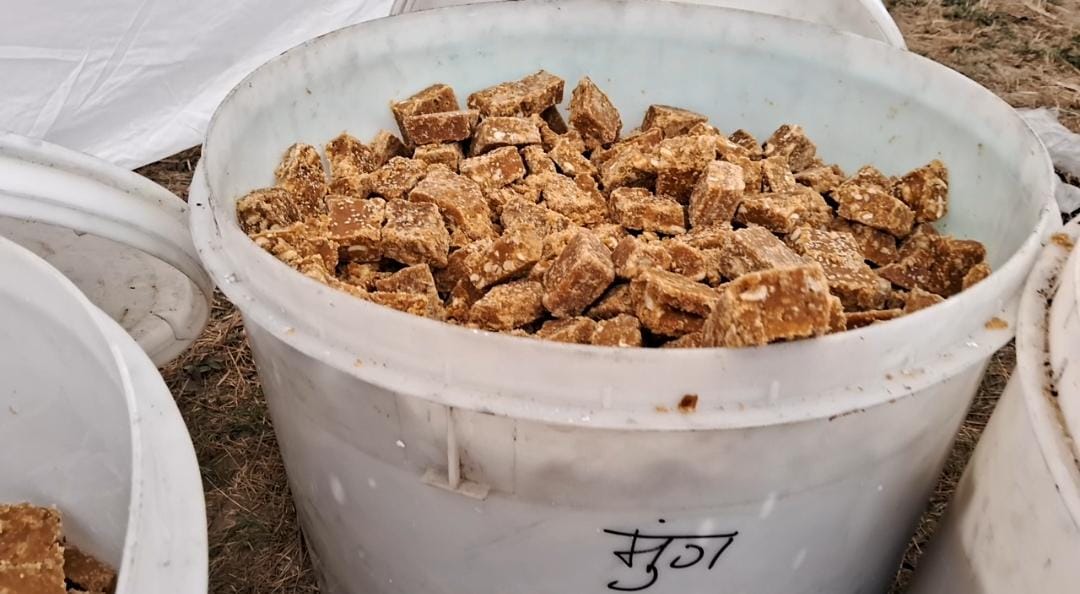 success story up uttar pradesh meerut farmer prepared special jaggery flavored with medicines and vegetables