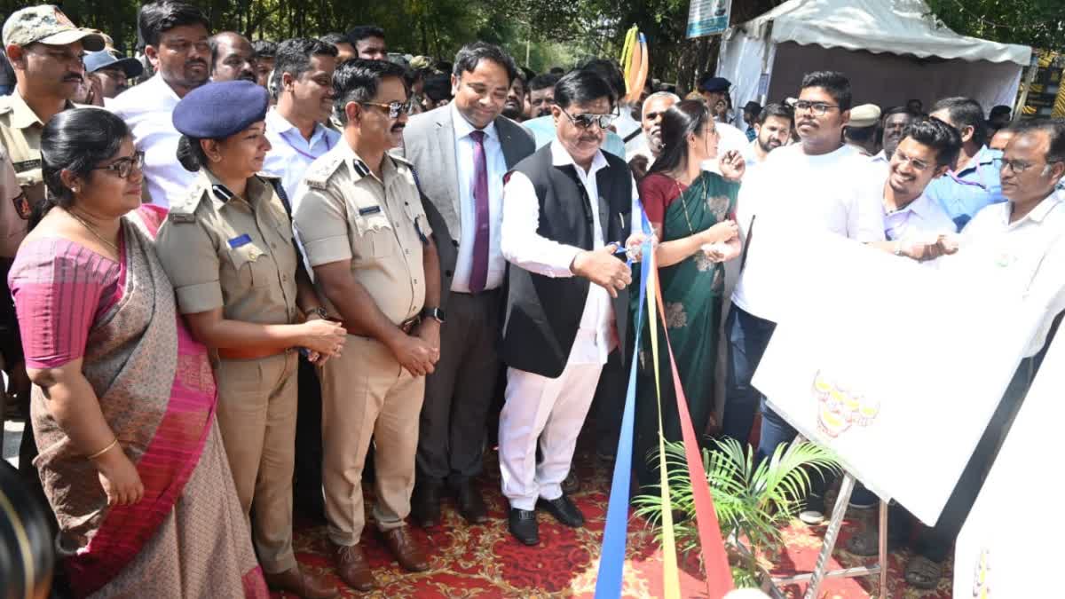 ಮೈಸೂರು ಫೆಸ್ಟ್ ಉದ್ಘಾಟಿಸಿದ ಸಚಿವ ಹೆಚ್​ಸಿ ಮಹದೇವಪ್ಪ