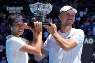 Hsieh Su-wei of Taiwan and Poland's Jan Zielinski won the mixed doubles title in the Australian Open on Friday.