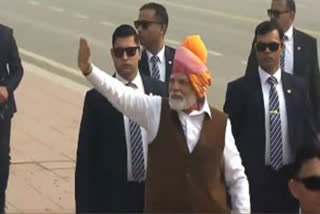 Republic Day 2024: PM Modi Greets Crowd on Kartavya Path. (ANI)