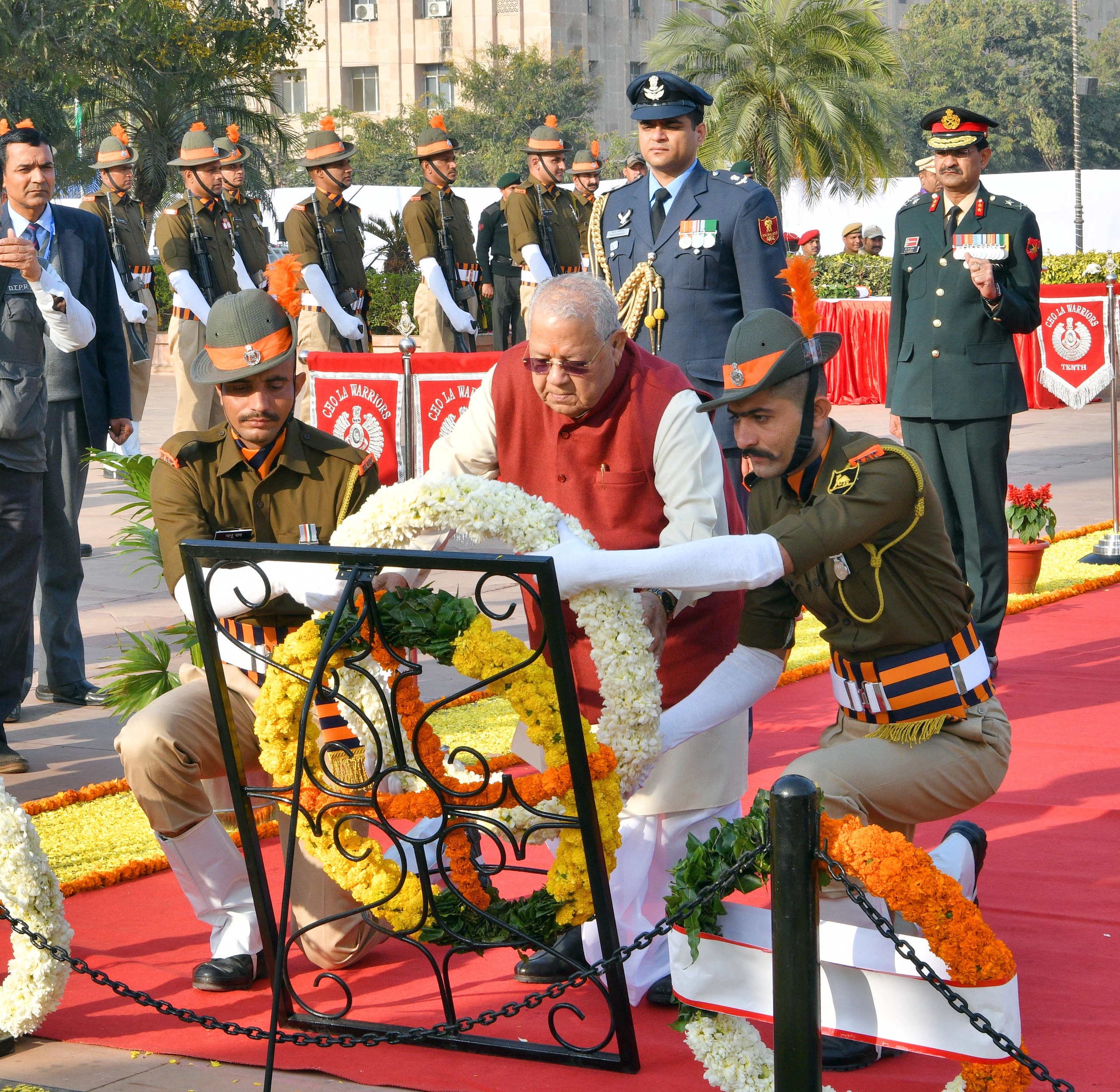 शहीदों को श्रद्धांजलि