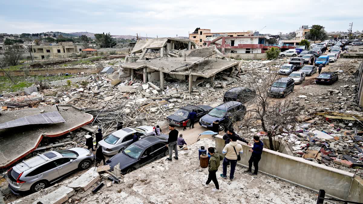 Lebanese citizens returning to their homes