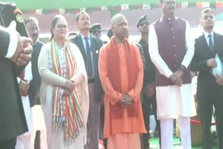 up-india-rebublic-day-cm-yogi-anandiben-patel-akhilesh-yadav-news-uttar-pradesh