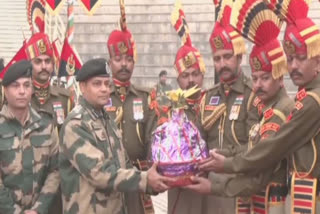 TRICOLOR Unfurl AT WAGAH BORDER