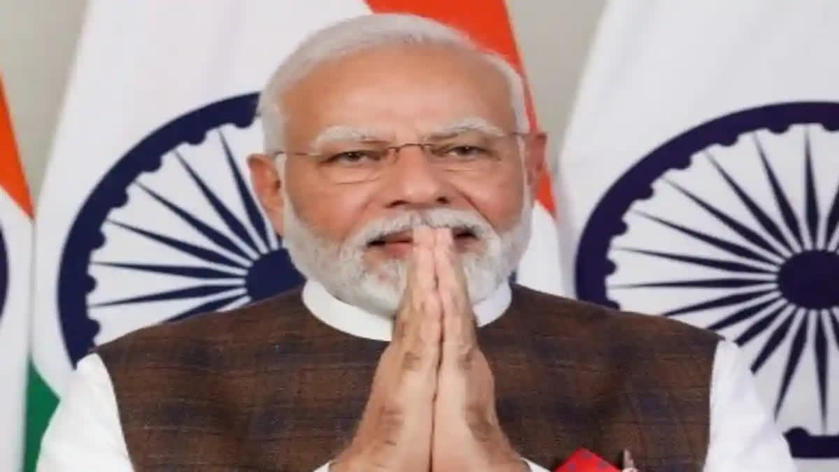Out of 28 states, PM Modi will lay 17 foundation stones in West Bengal, seven in Jharkhand, and four in Bihar. The cost of the redevelopment in these 28 states is expected to be 704 crore.