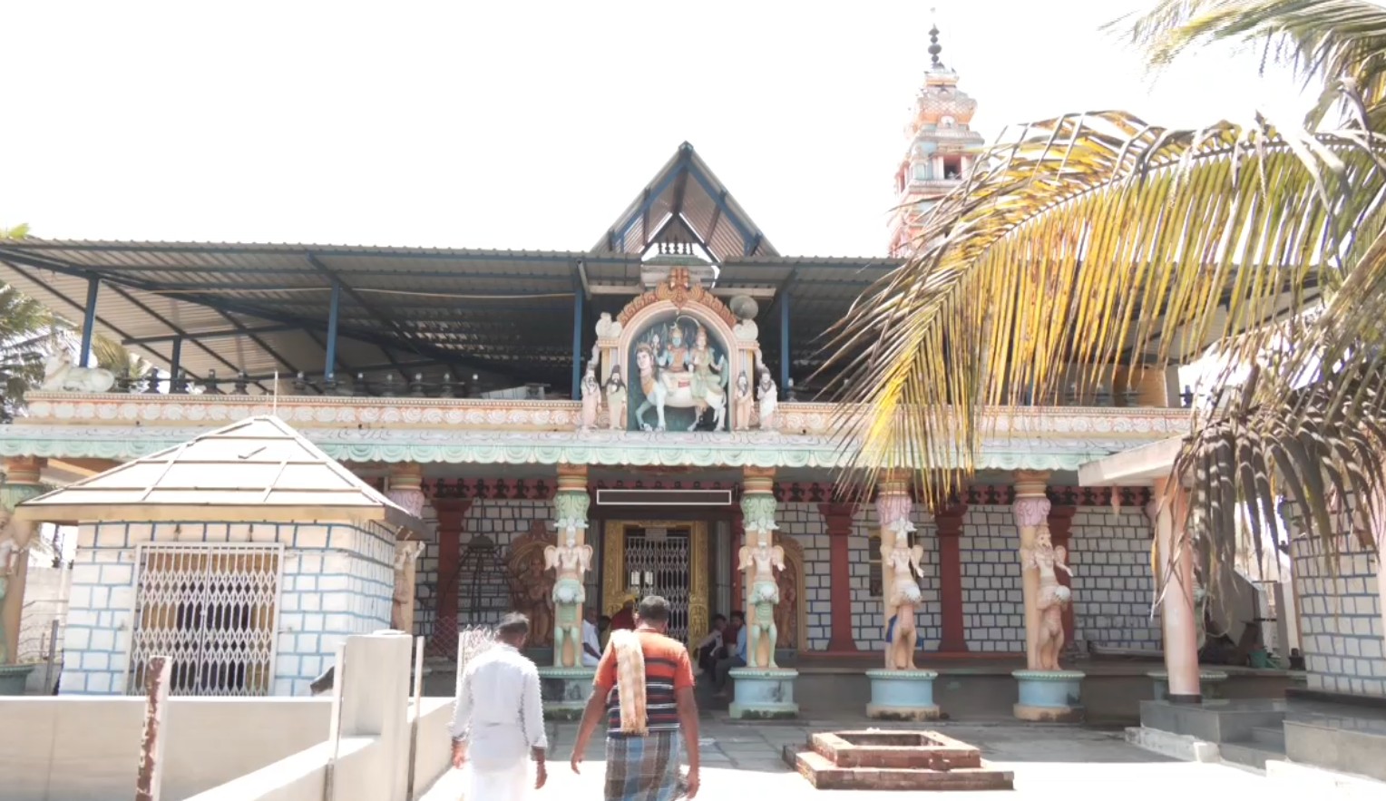 WORLD LARGEST CRYSTAL LINGAM