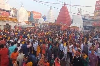 devotees-crowd-in-deoghar-baidyanath-temple-on-mahashivratri