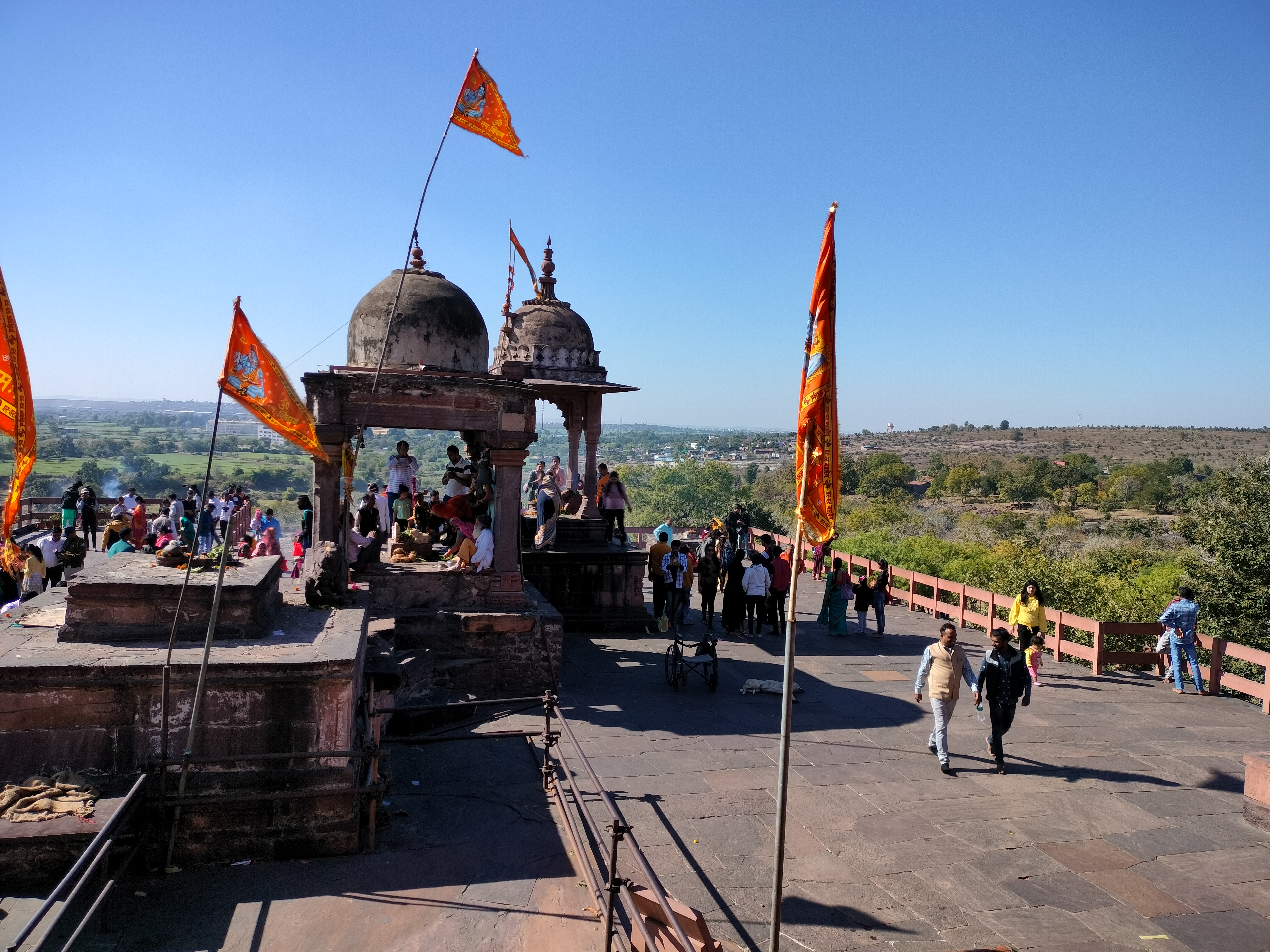 Many devotees reached Bhojeshwar