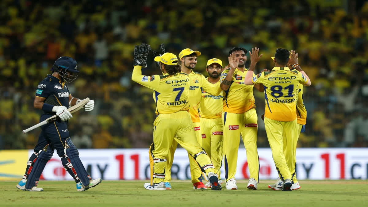 Batting first, Chennai Super Kings posted a huge total of 206 in the game against Gujarat Titans