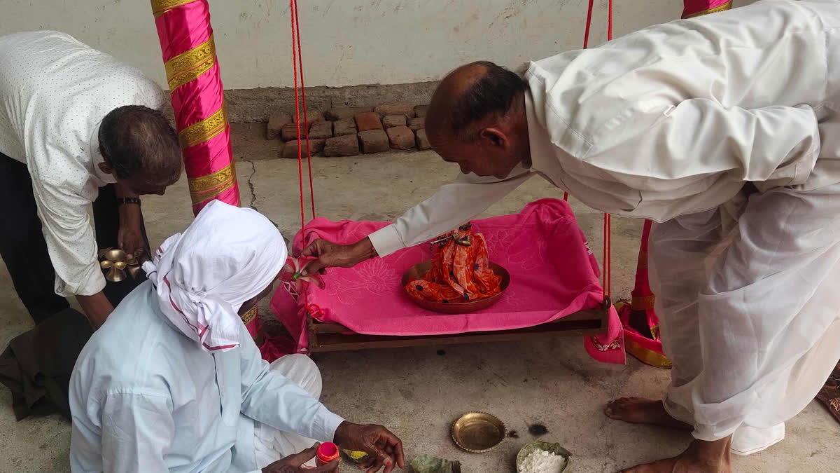 HOLI WITH RADHA KRISHNA