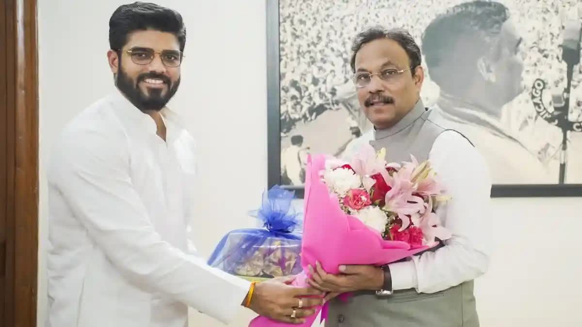 samastipur mp prince raj met bihar bjp incharge vinod tawde