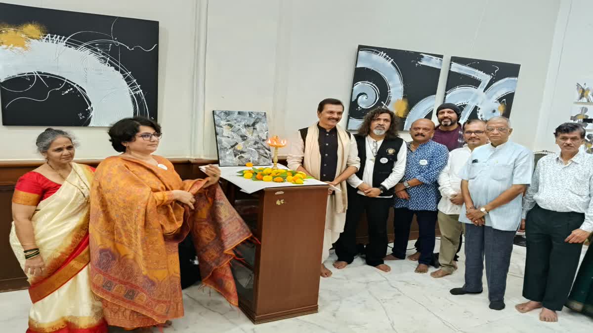 Mapasekar's 'Marigold' painting exhibition