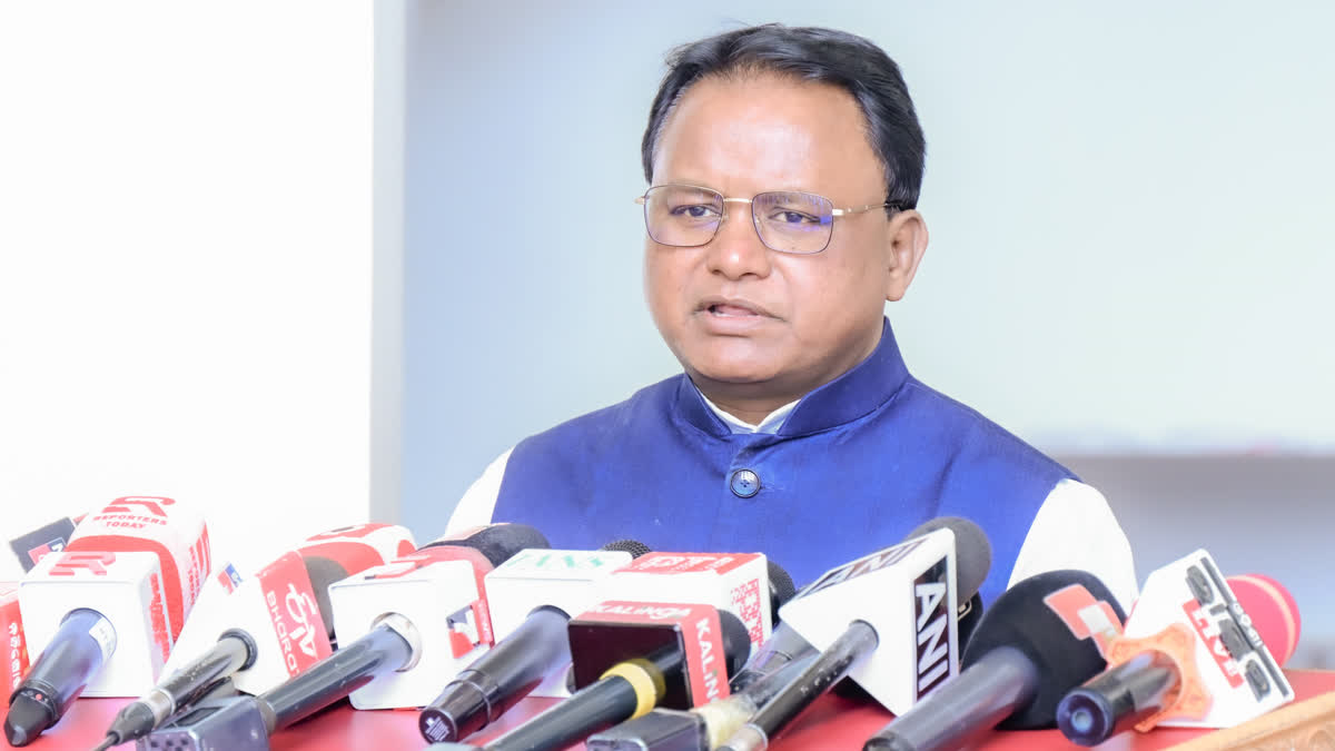 କଂଗ୍ରେସ ଉପରେ ବର୍ଷିଲେ ମୁଖ୍ୟମନ୍ତ୍ରୀ