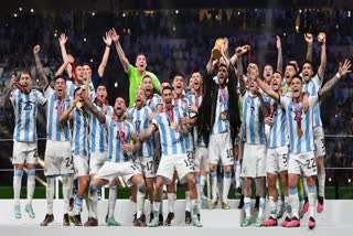 ARGENTINA FOOTBALL TEAM  CLAUDIO FABIAN TAPIA  ലയണല്‍ മെസി  അര്‍ജന്‍റീന ഫുട്‌ബോള്‍ ടീം