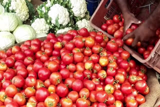 VEGETABLE PRICES FELL IN TAMIL NADU