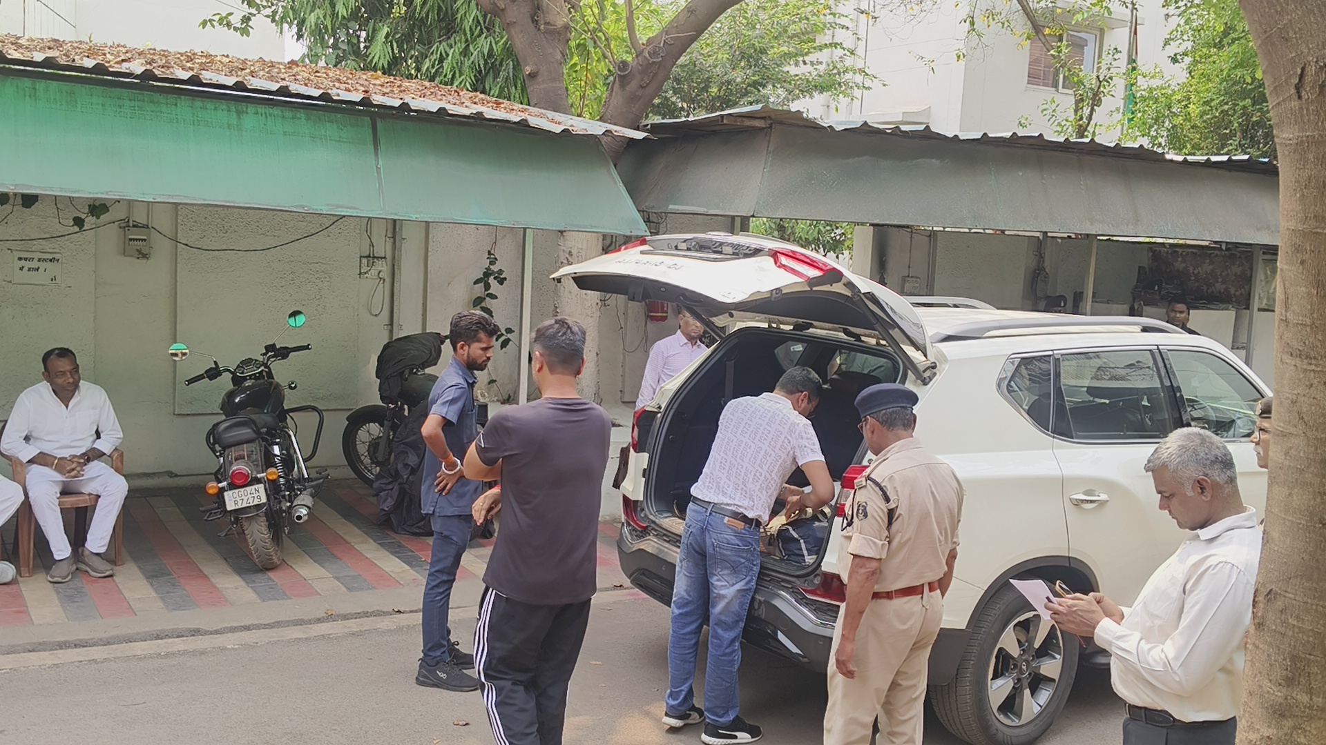 CBI Raid At Baghel House
