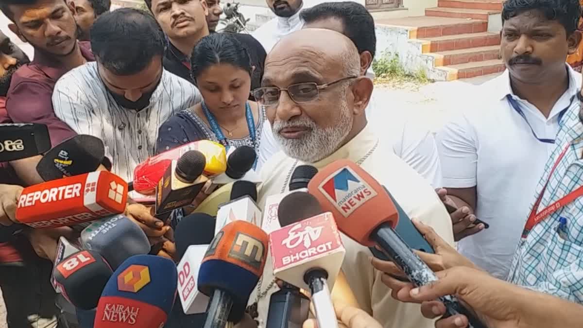 LOK SABHA ELECTION 2024  RAPHAEL THATTIL CAST HIS VOTE  മാർ ബിഷപ്പ് റാഫേൽ തട്ടിൽ  ERANAKULAM CONSTITUENCY